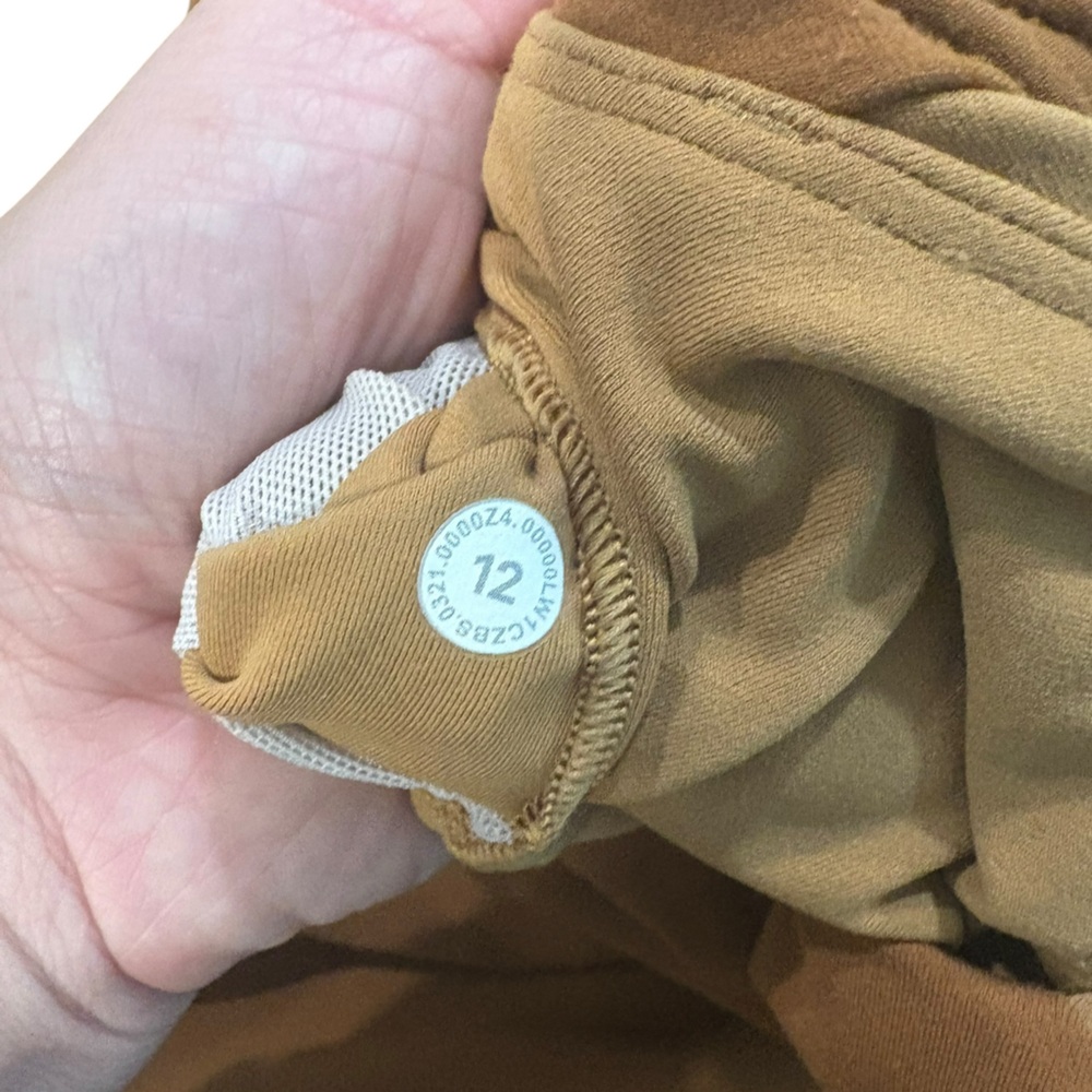 lululemon athletica Two-Tone Brown/Caramel One-Piece Bodysuit - Picture 10 of 10